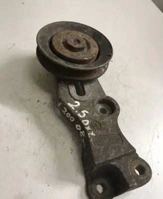 Mitsubishi L200 Generator/alternator belt tensioner