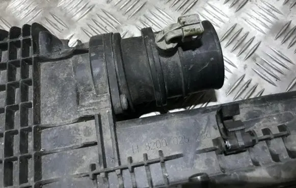 Renault Clio II Mass air flow meter 98090430 98090420
