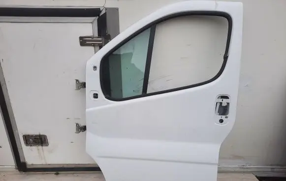 Renault Trafic II (X83) Front door