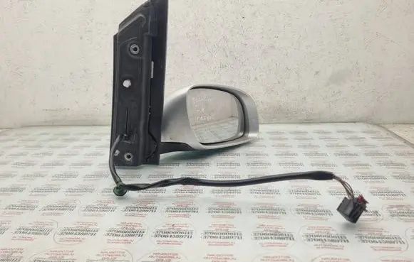 Volkswagen Touran I Front door electric wing mirror 073020