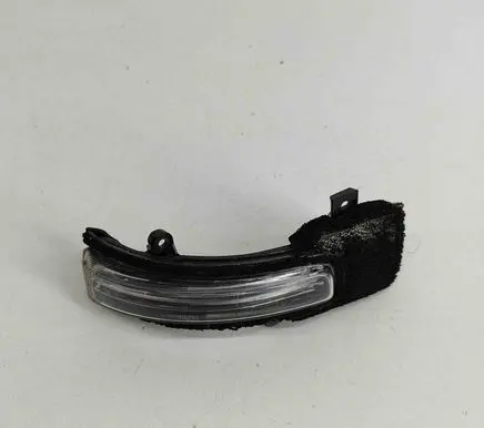 Mitsubishi Outlander Mirror indicator light 8351A068