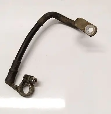 Volkswagen PASSAT B6 Positive cable (battery) 1T0971235
