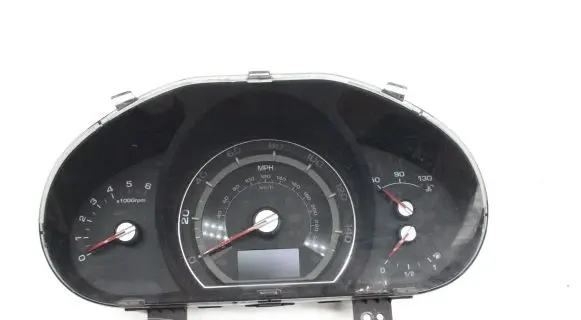 KIA Sportage Speedometer (instrument cluster) 940013U195