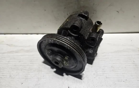Renault Scenic I Power steering pump 7700866436B 7846075