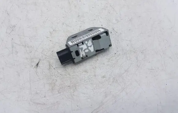 Nissan X-Trail T30 Airbag deployment crash/impact sensor FB8H301X111129