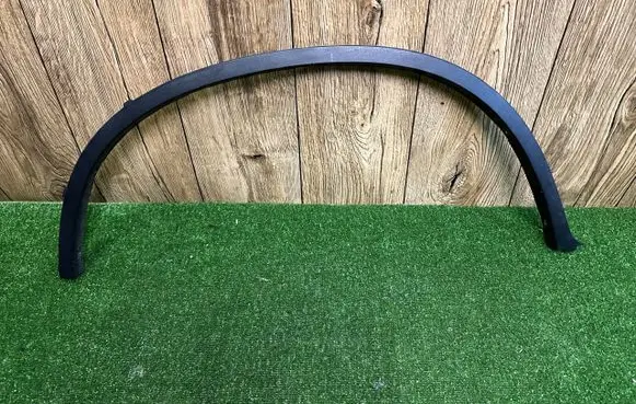 BMW X6 E71 Front arch trim nakadka