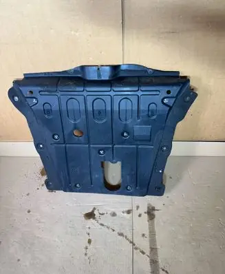 Dacia Duster II Engine splash shield/under tray 758901685R
