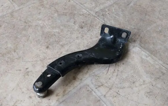Volkswagen Caddy Sliding door upper roller guide/hinge 2K0843435B