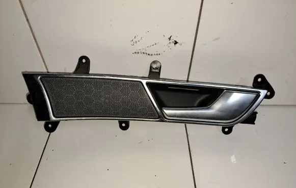 Audi A6 S6 C6 4F Front door interior handle 4F0837020