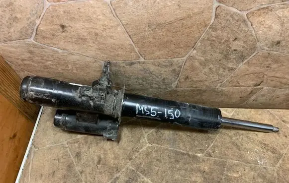 BMW 7 G11 G12 Front shock absorber/damper R308617081
