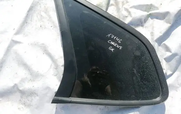 KIA Carens II Rear side window