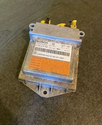 Mercedes-Benz Sprinter W906 Airbag control unit/module 0285010349 A9064461442 0810010687