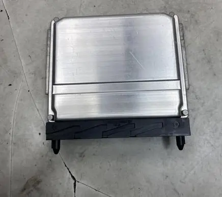 Volvo XC70 Engine control unit/module 30637733