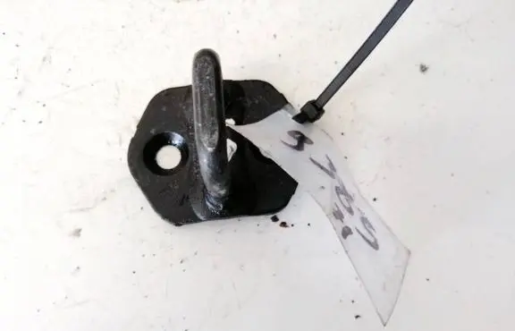 Toyota Yaris Front door lock loop/hook striker 