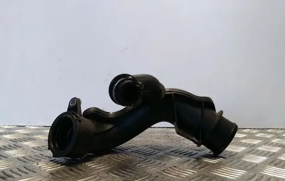 Ford Mondeo MK V Turbo air intake inlet pipe/hose DS739F805HD