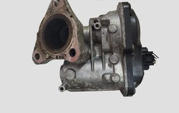 Renault Clio IV EGR valve H8201143495 HU1501000213 147109913R