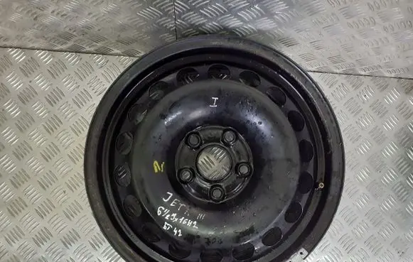 Volkswagen Jetta V R16 steel rim 