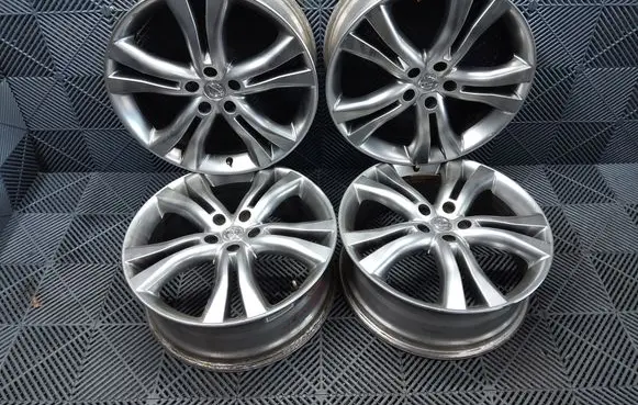 R20 alloy rim