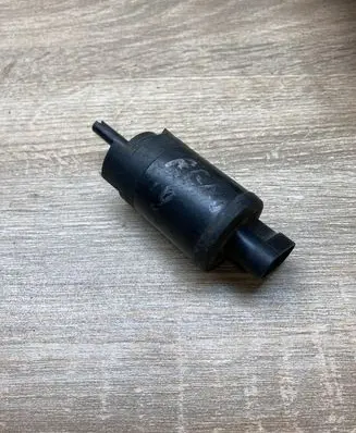 Renault Scenic I Windscreen/windshield washer pump 7700802336
