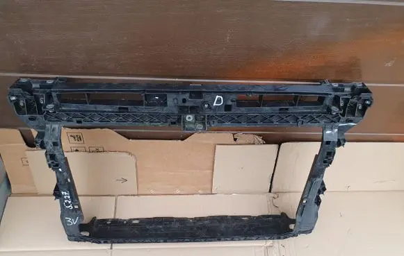 Skoda Superb B8 (3V) Radiator support slam panel 3V0805588D
