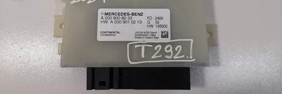 Mercedes-Benz CLE C236 Reducing agents exhaust control unit A0009008233