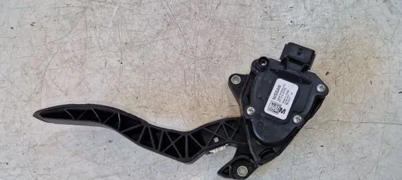 Renault Koleos II Accelerator throttle pedal 18002DF30B