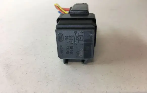 Nissan Qashqai Other relay 252309F915