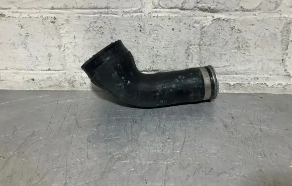 BMW X5 E70 Intercooler hose/pipe 7575407