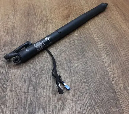 BMW X5 F15 Tailgate/trunk strut/damper 7434041