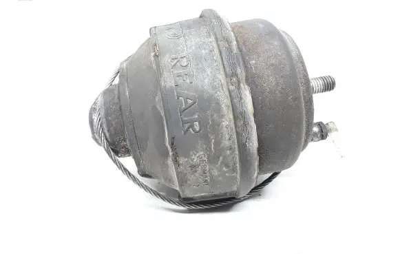 Volvo XC70 Engine mount bracket 8683293