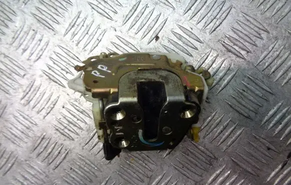 Nissan Micra Front door lock