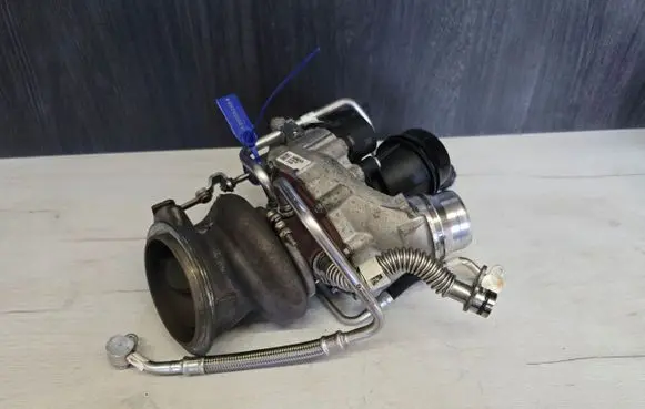BMW 4 G22 G23 G24 G26 Turbo 8489624