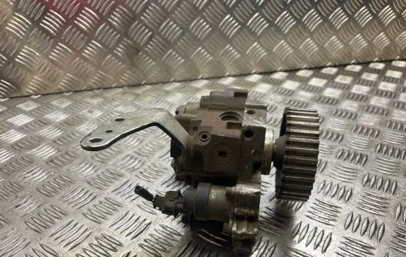 Ford C-MAX I Fuel injection high pressure pump 044501089