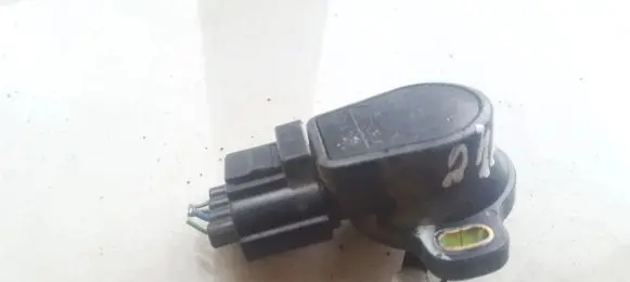 Mazda MPV Throttle valve position sensor CB0541AC0 CB05-41-AC0