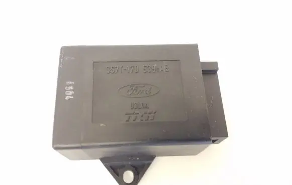 Ford Mondeo Mk III Other relay 3S7T17D539AB