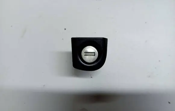 Audi A3 S3 8P Coupe door lock (next to the handle) 