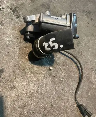 Renault Captur Throttle valve 147104647R