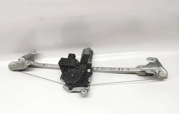 Opel Zafira B Rear door window regulator with motor 