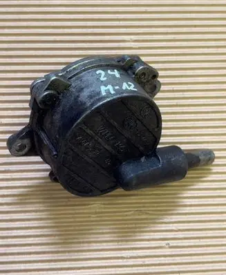 Vacuum pump