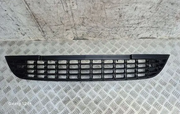 Opel Astra J Front bumper lower grill 13266567