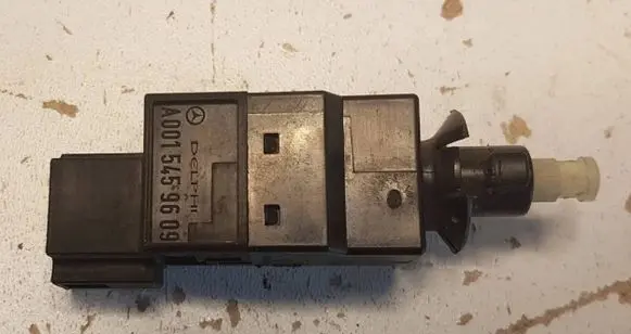 Mercedes-Benz Vito Viano W639 Brake pedal sensor switch A0015459609