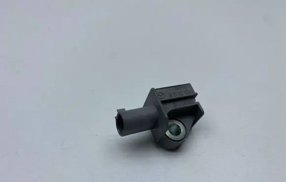 Mercedes-Benz C W204 Airbag deployment crash/impact sensor A2048201985 04896011AB 5WK43584