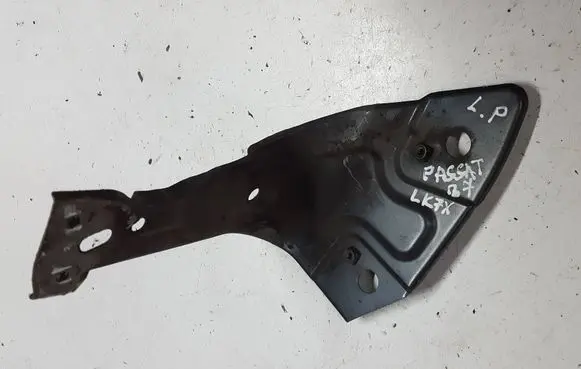 Volkswagen PASSAT B7 Fender mounting bracket 3AA821141XAUTOPX 3AA821141
