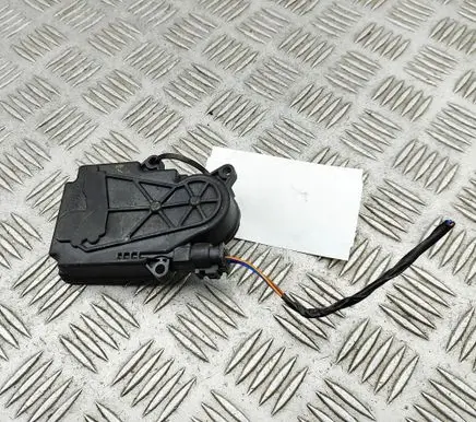 BMW X1 F48 F49 Other devices E05077102