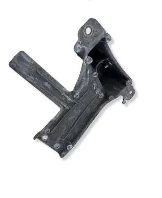 Mercedes-Benz SL R231 Front bumper mounting bracket A2316300831