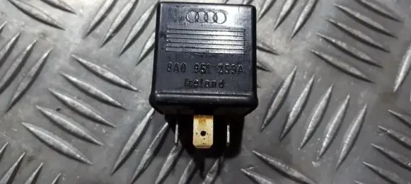 Audi A4 S4 B5 8D Other relay 8a0951253a 899585