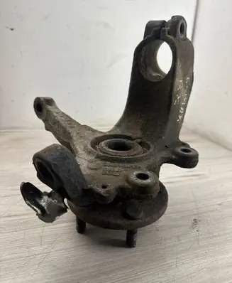 Ford C-MAX I Front wheel hub