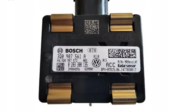 Volkswagen PASSAT B8 Distronic sensor radar 3Q0907561A