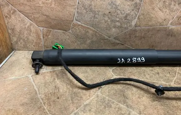 Mercedes-Benz GLE (W166 - C292) Tailgate/trunk strut/damper A2928900300