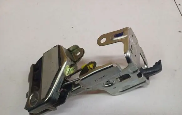 Toyota Auris 150 Seat back rest lock catch 